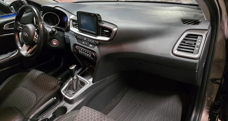 Kia Ceed cena 74500 przebieg: 62000, rok produkcji 2019 z Łapy małe 781